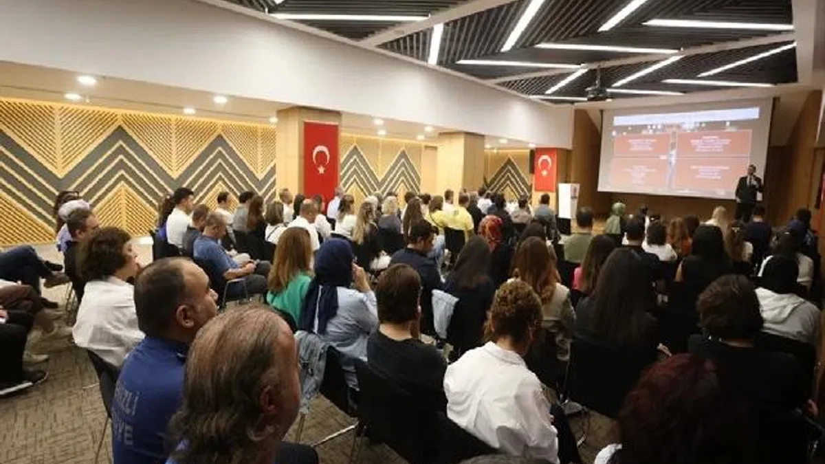 Denizli Büyükşehir Belediyesi personeline KVKK eğitimi