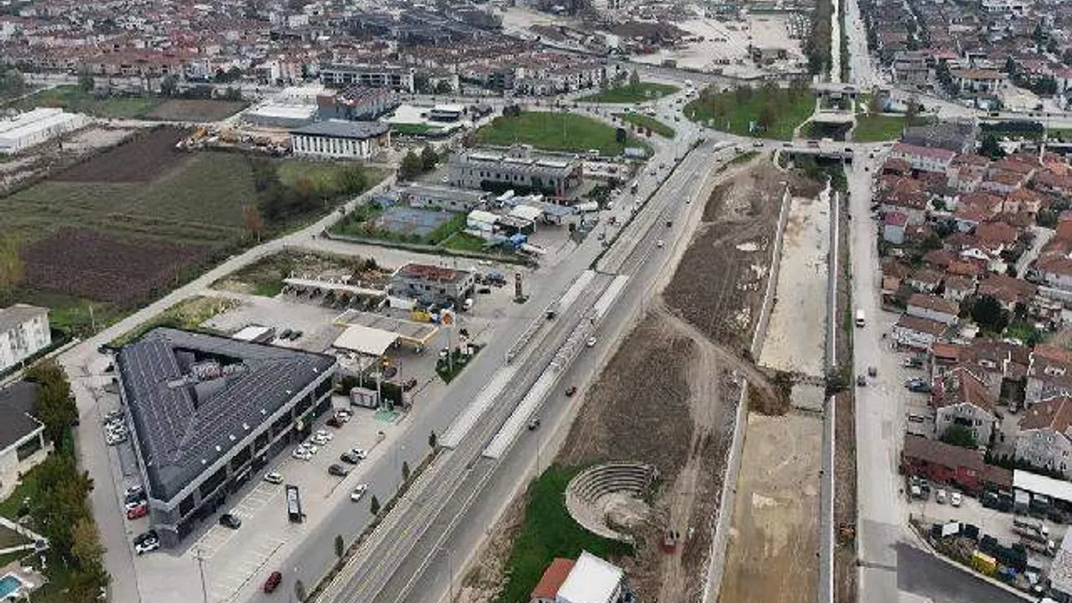 Sakarya'da Başkan Alemdar tarihi proje öncesi açıkladı