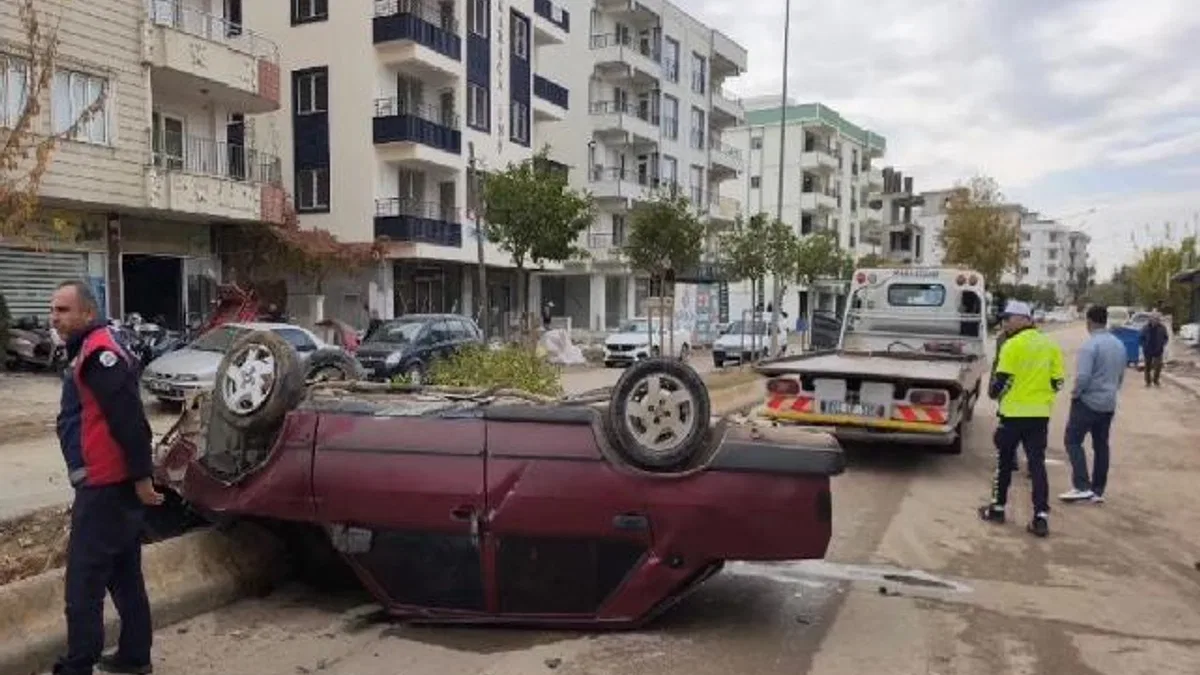Adıyaman'da iki araç çarpıştı: 1 ağır yaralı