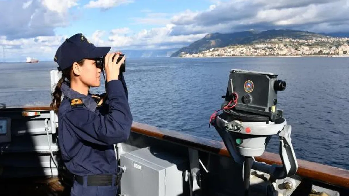 TCG Heybeliada, Messina Boğazı geçişini tamamladı
