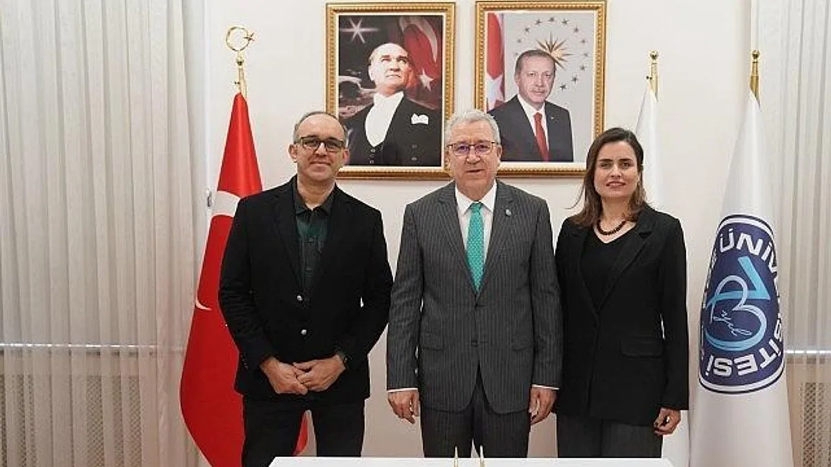 Egeli bilim ekibi romatizmal hastalıkların tedavi sürecini destekleyen termal eldiven