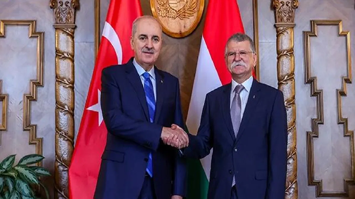 Kurtulmuş, Macaristan'daki mevkidaşıyla görüştü
