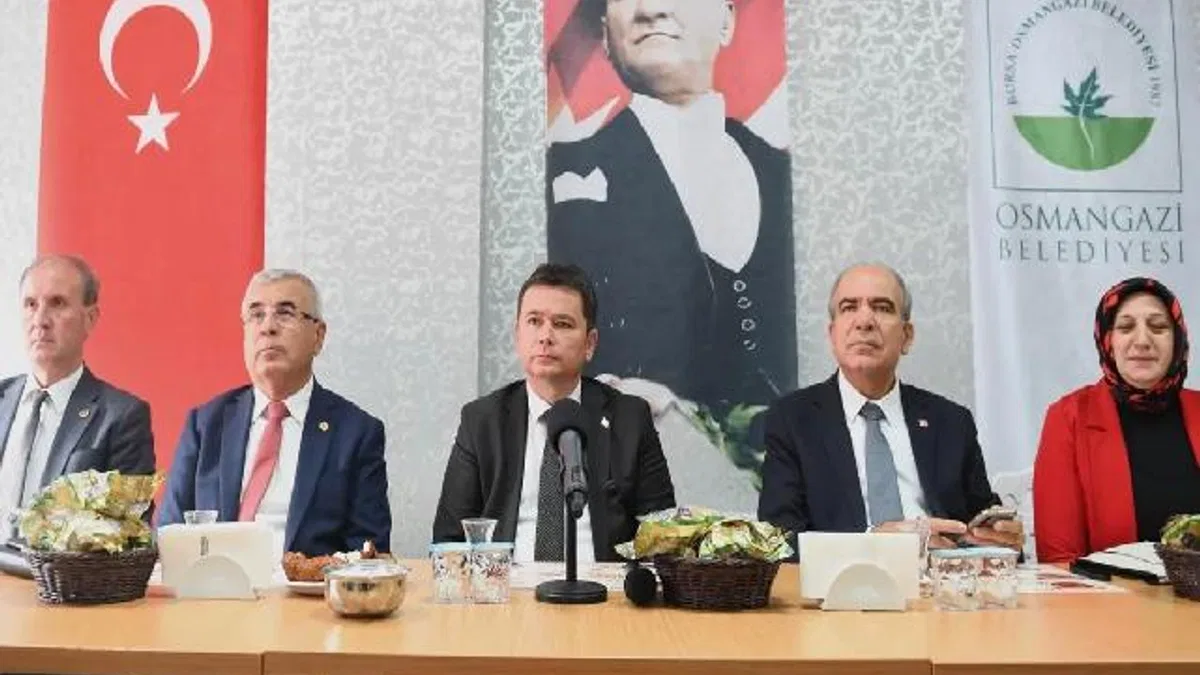 Bursa Osmangazi’de hizmet sahada şekilleniyor