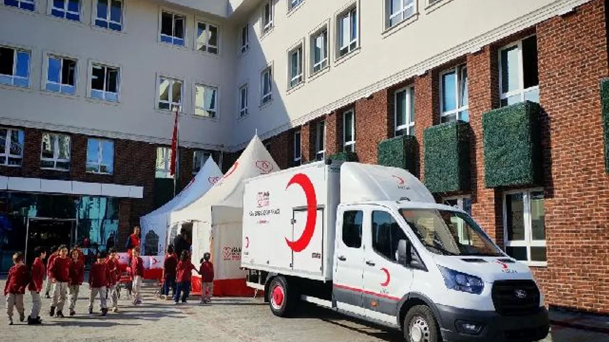 Çınar Koleji’nden Kızılay Haftası’na anlamlı destek