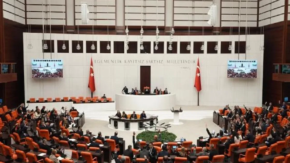 Irak ve Suriye'ye asker gönderme yetkisi 3 yıl uzatıldı