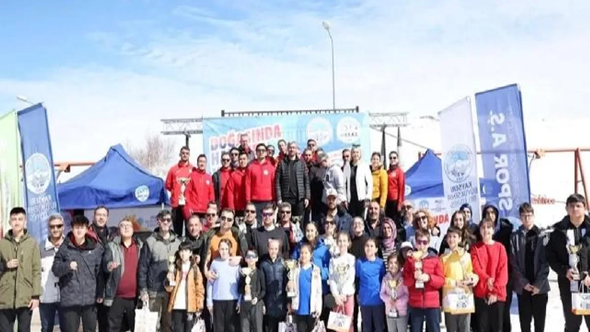 Kayseri Erciyes'te masa tenisi keyfi