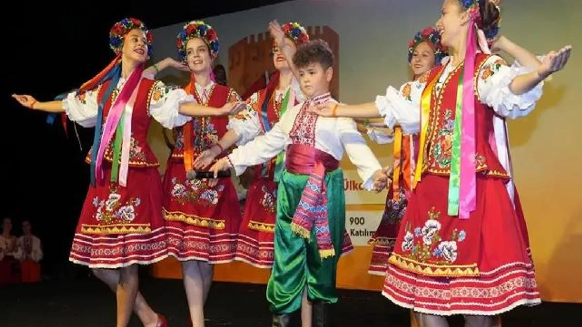 Müzik ve dans Alanya'da buluştu