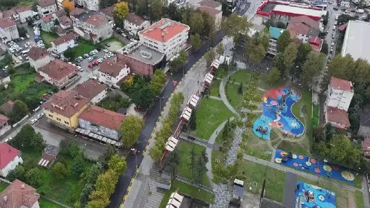 Sakarya'da Hendek’in kalbi Şehit Gaffar Okkan Bulvarı’na Büyükşehir dokunuşu