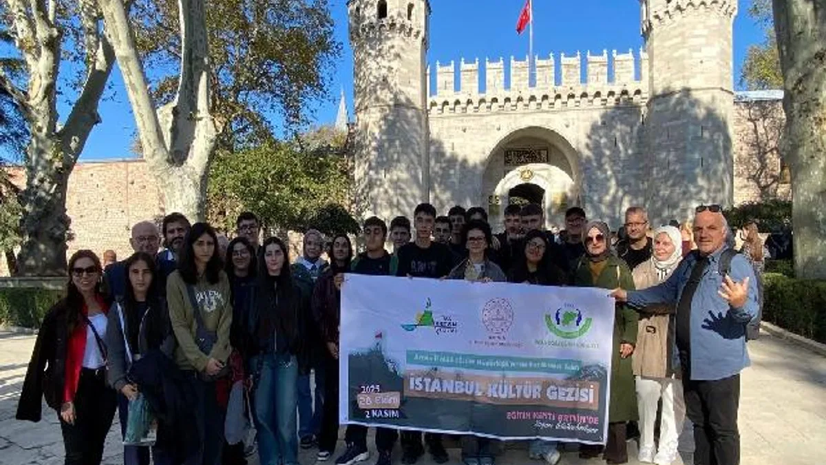Artvinli öğrenciler İstanbul’u keşfetti