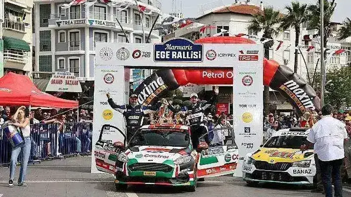 Castrol Ford Team Türkiye, Ege Rallisi'nde Podyumda!