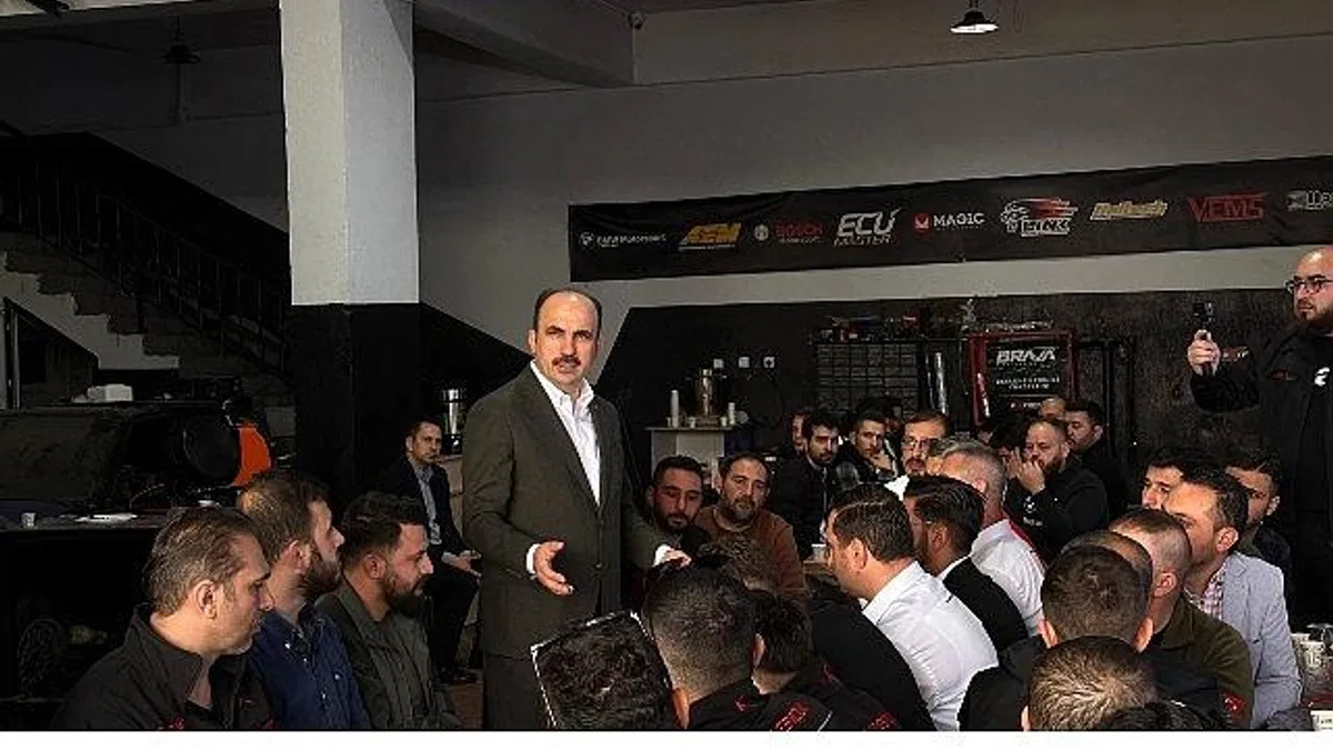 Başkan Altay, Çalışan Gençlik Meclisi ile Otomobil ve Motor Spor Kulübü Üyeleriyle Buluştu
