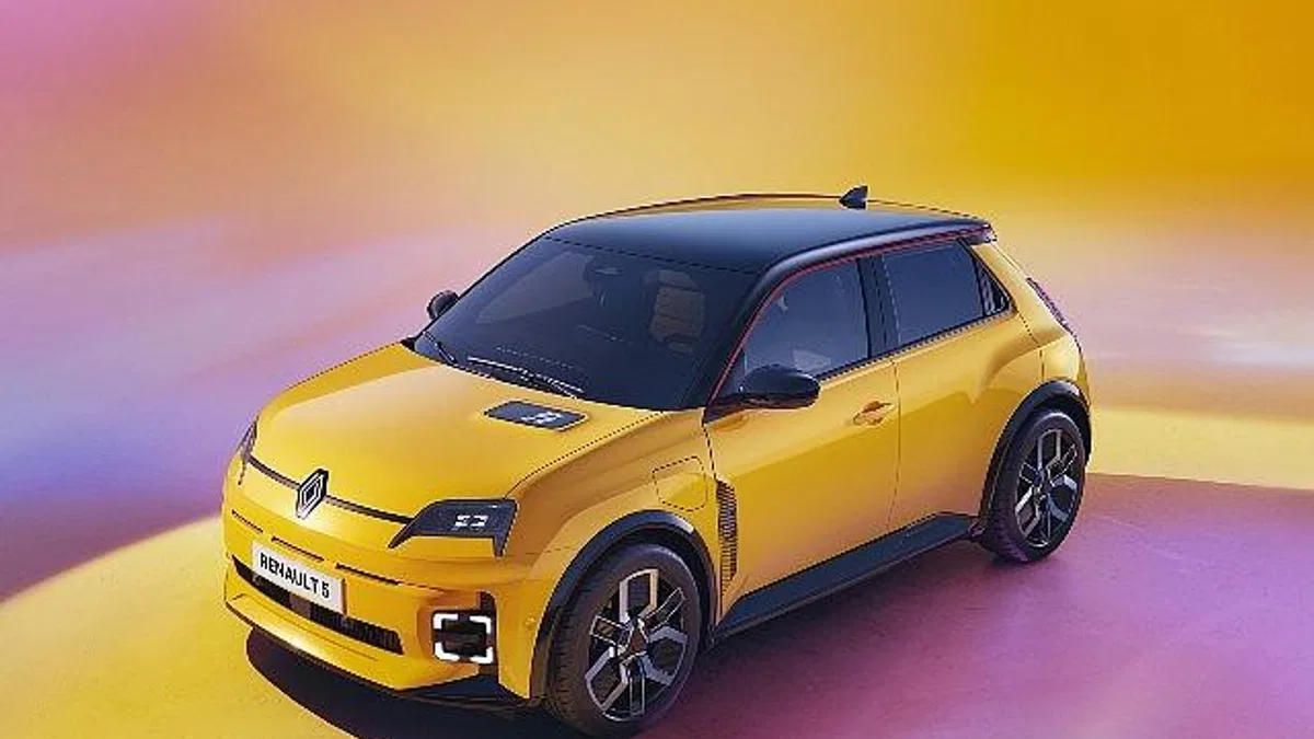 Renault 5 E-Tech Elektrikli: Şehrin Yeni Pop İkonu Türkiye'de!