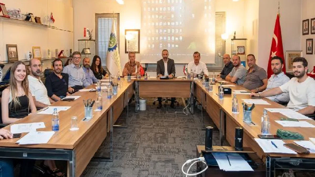Geleceğin tüketici trendleri DOSABSİAD'da konuşuldu
