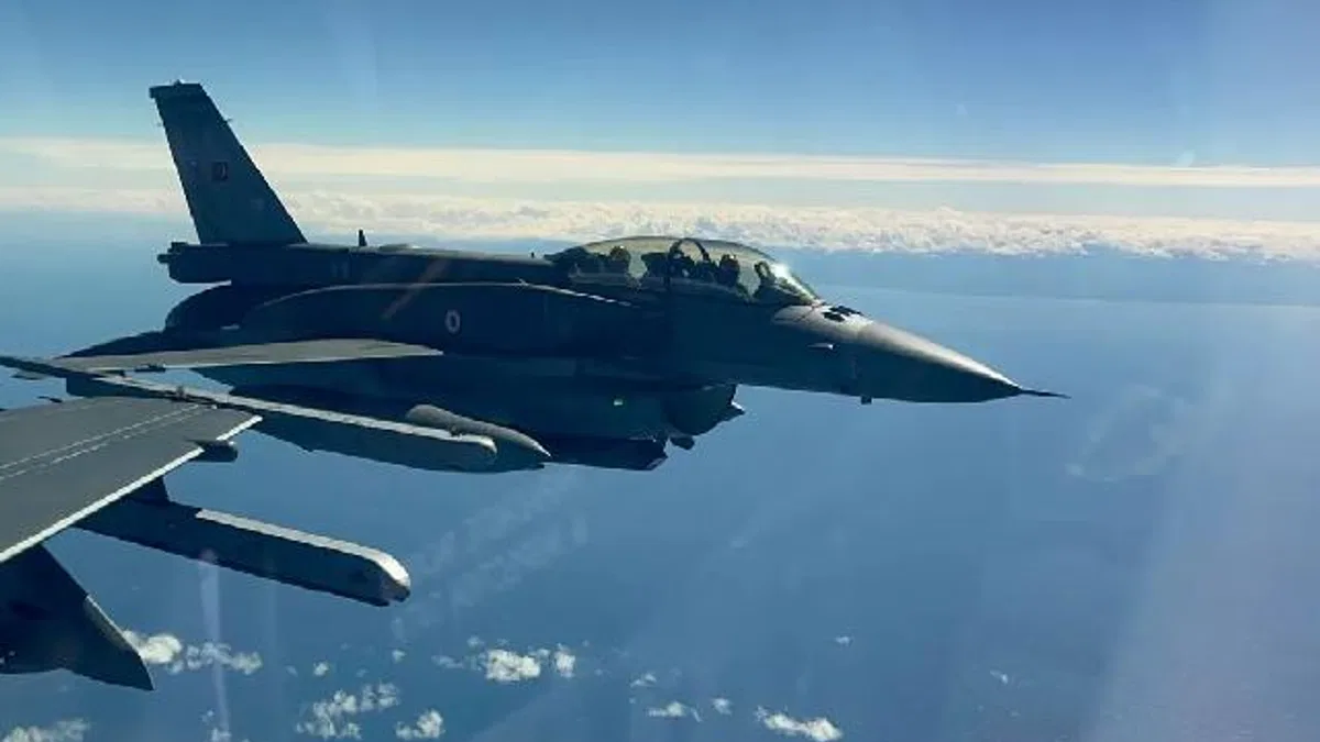Türk Hava Kuvvetleri’nden eğitim uçuşu