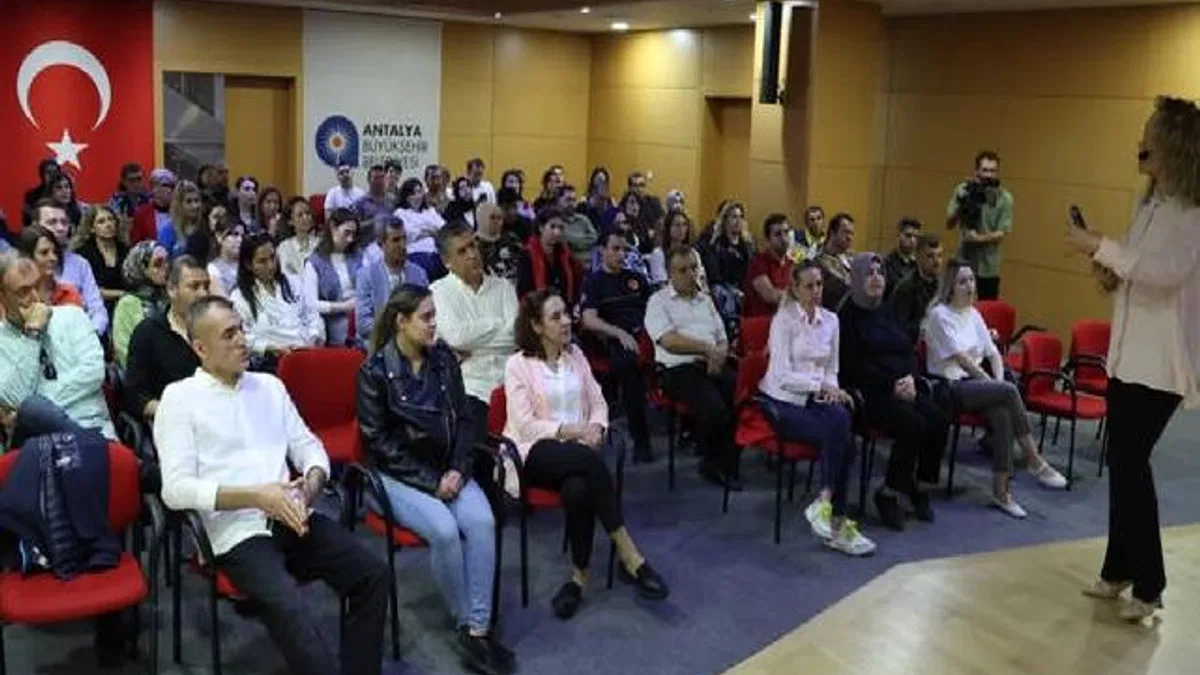 Antalya Büyükşehir’de “Zaman Yönetimi” eğitimi
