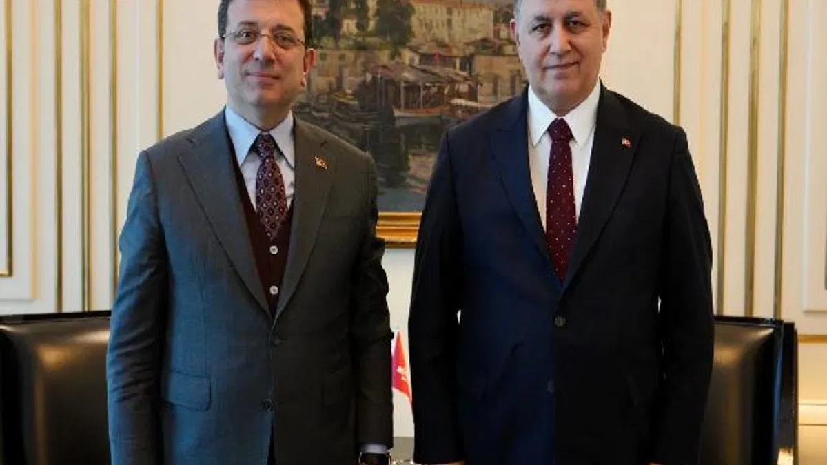 İzmir ve İstanbul'dan tarihi iş birliği... İzmir'deki riskli yapılar yenilenecek