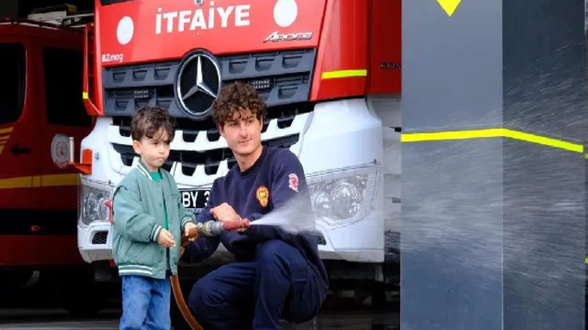 Kocaelili minikler itfaiyecilik mesleğini yakından tanıdı