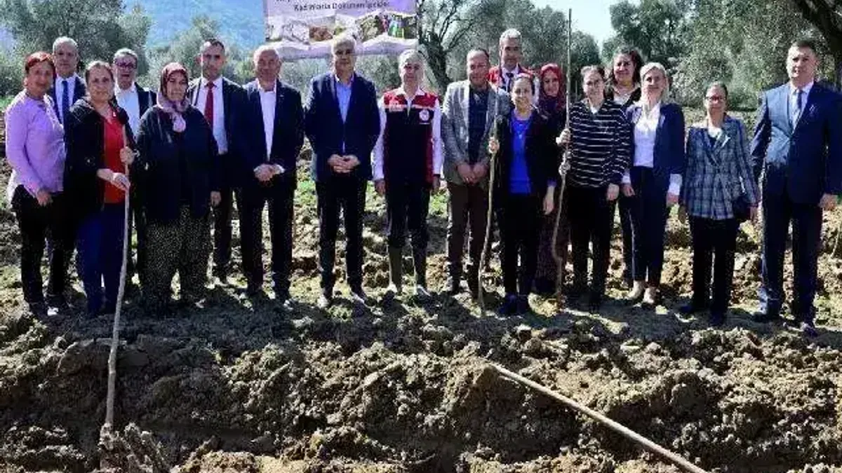 İzmir’de kadın çiftçilere destek