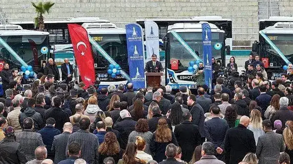 İzmir'in 41 yeni "nazar boncuğu" yollarda