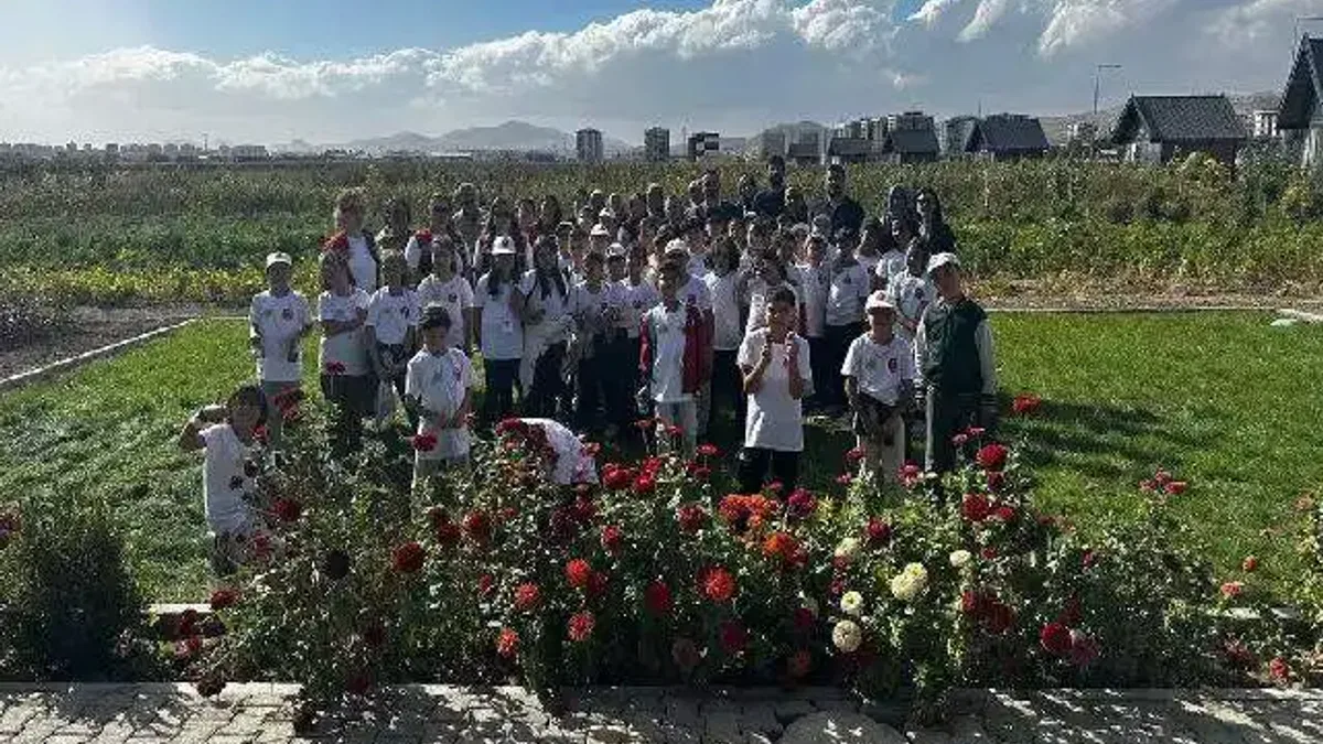 Kayseri Kocasinan'dan öğrencilere 'ata tohumu' eğitimi