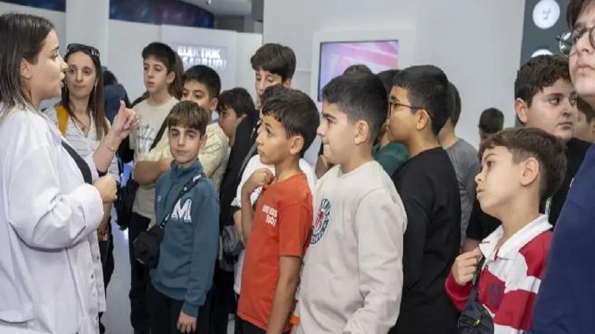 Mersin'de çocuklar bilimle buluştu