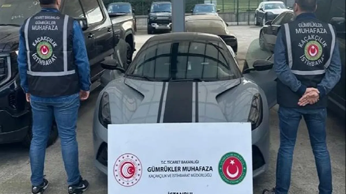 İstanbul’da 288 milyon TL değerinde 10 lüks araca el konuldu!