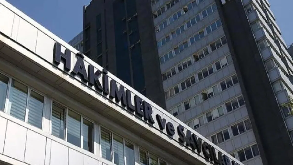 HSK'dan 27 sayfalık dev kararname! Yüzlerce hâkim ve savcı terfi etti!