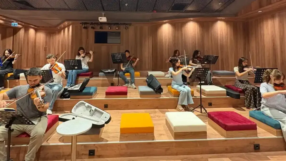 Sakarya'da Yaz Müzik Okulu’nda gençlerin yazı notalarla canlandı