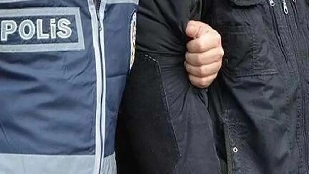 İzmir'de 190 polisli operasyon