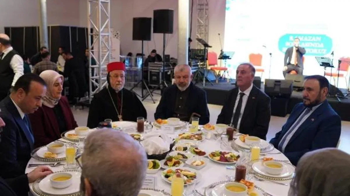İstanbul'da Medeniyet Sofrası kuruldu