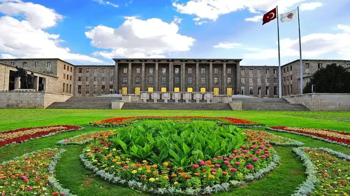 TBMM yeni yasama yılına merhaba diyor