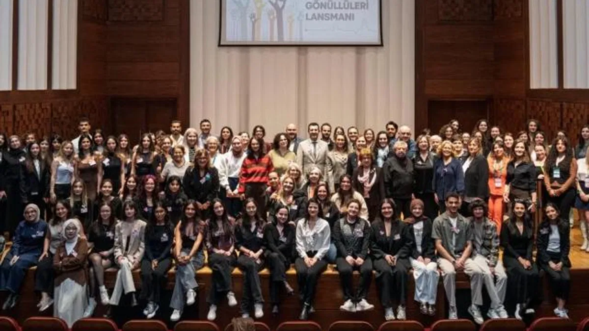 İzmir’in gönüllü sağlıkçıları sahaya iniyor
