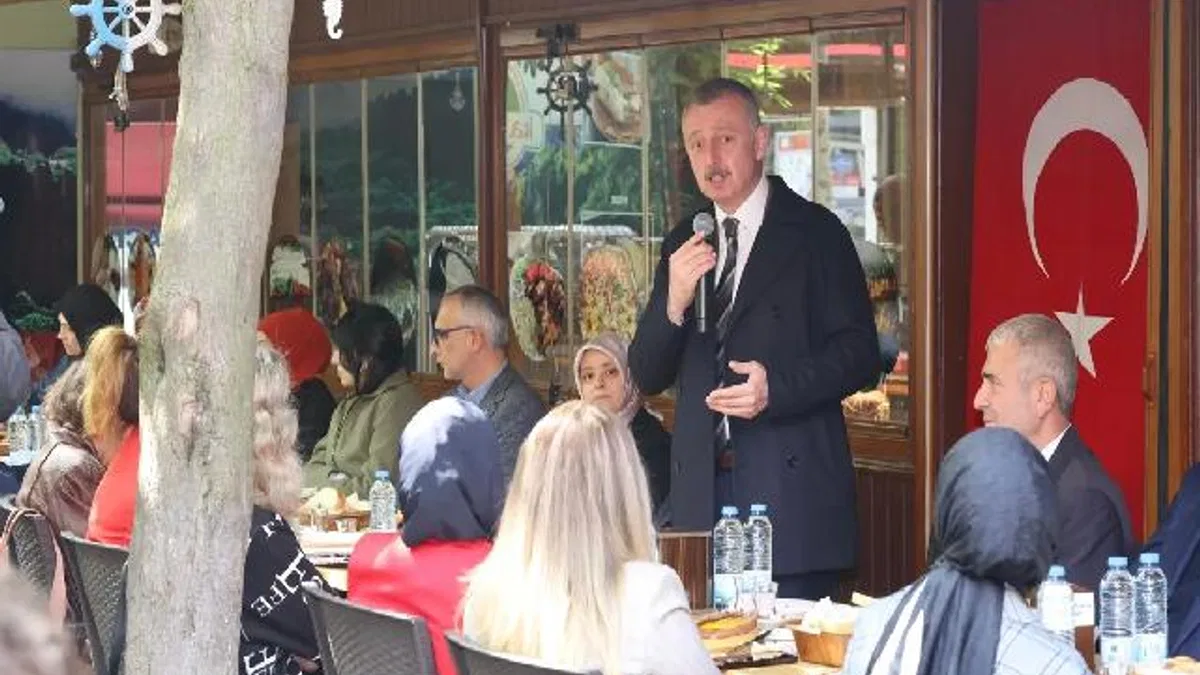 Gebze’de Başkan Büyükakın kadın esnaflarla buluştu