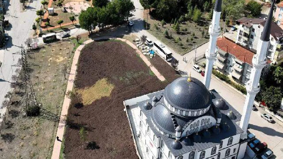 Kocaeli'de Yeşilova Boğaziçi Camii'ne estetik görünüm