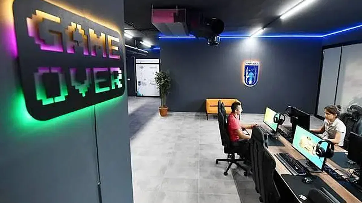 E-sporcu Olmak İsteyenlere Müjde! E-spor Akademisi Kuruluyor