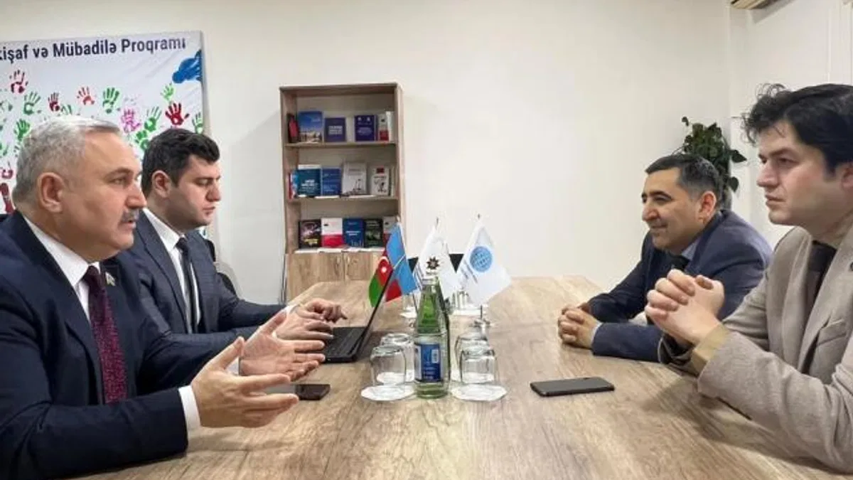 Bakü’de Türk Dünyası STK'ları ile iş birliği güçleniyor