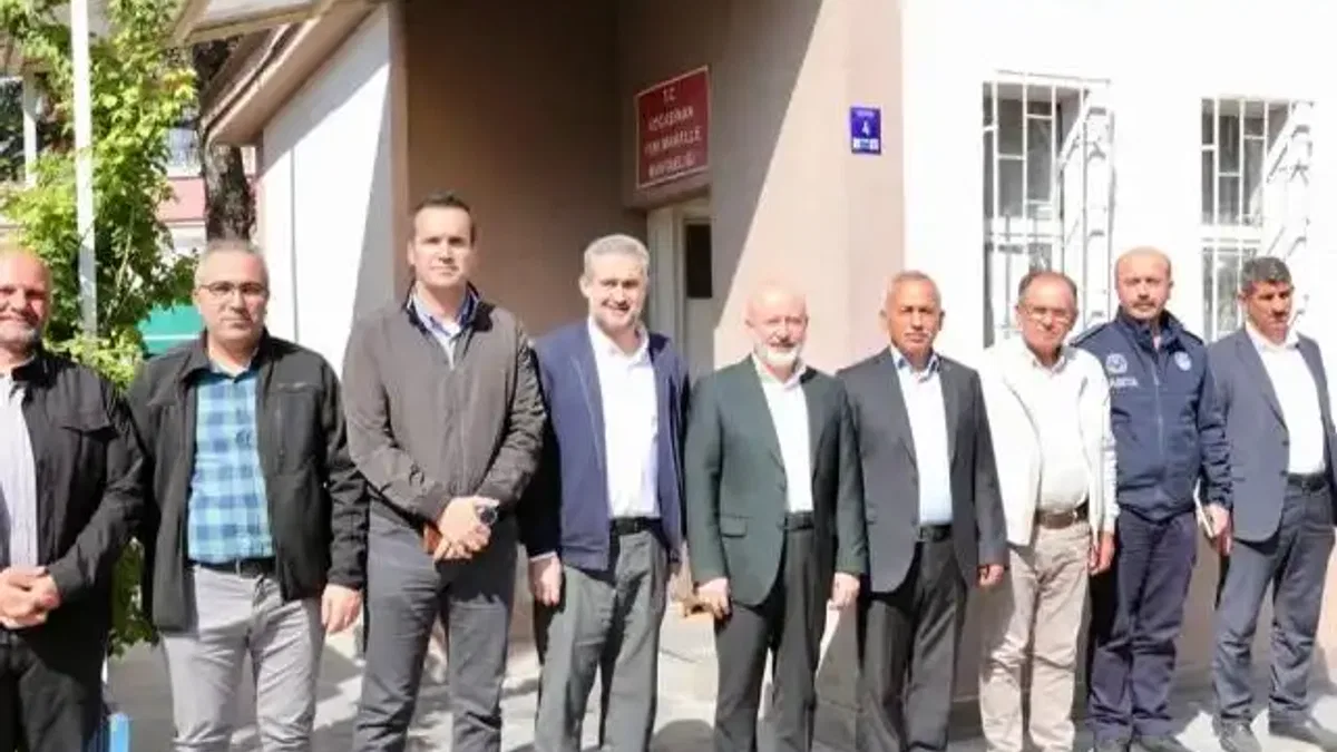 Kayseri Kocasinan'da mahallelerin istekleri çözüme kavuşuyor