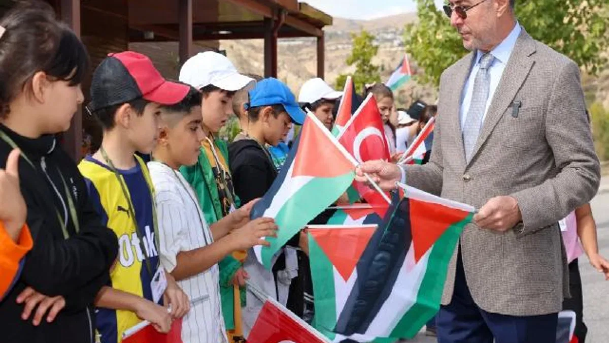 Başkan Pekyatırmacı, Sille Tabiat Okulu’nda öğrencilerle buluştu​​​​​​​
