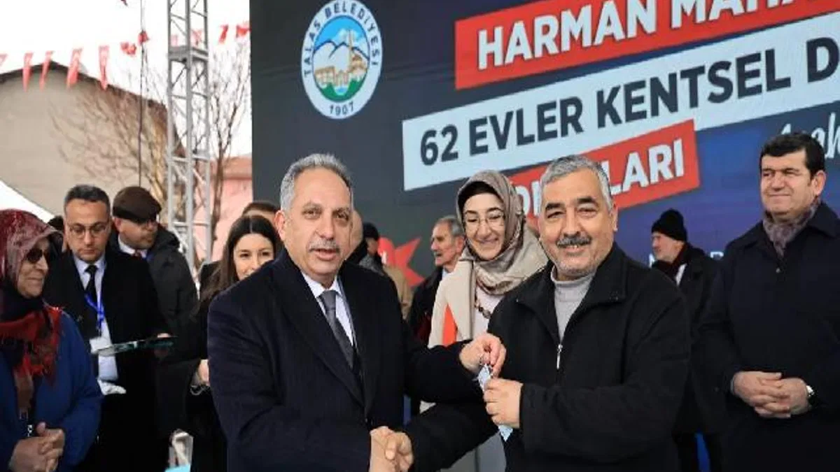 Kayseri Talas'ta kentsel dönüşüm tam gaz sürüyor