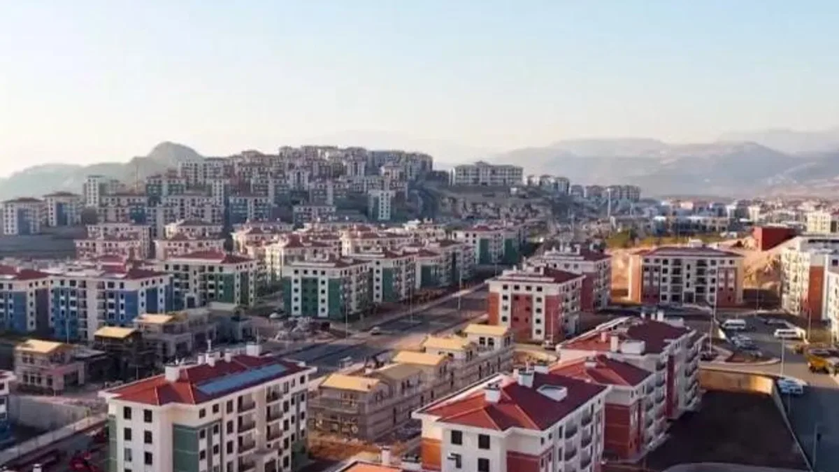 Asrın inşasında Türkiye'nin başarısı yarın Hatay'da... 455 bin konut tamamlandı, son teslimler yarın!