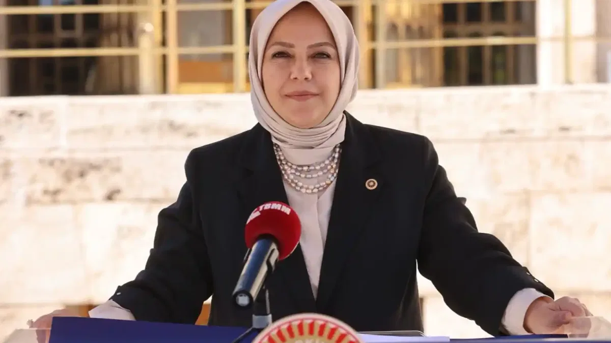 Denizli Milletvekili'nden Davutoğlu Soruşturmasına Sert Çıkış