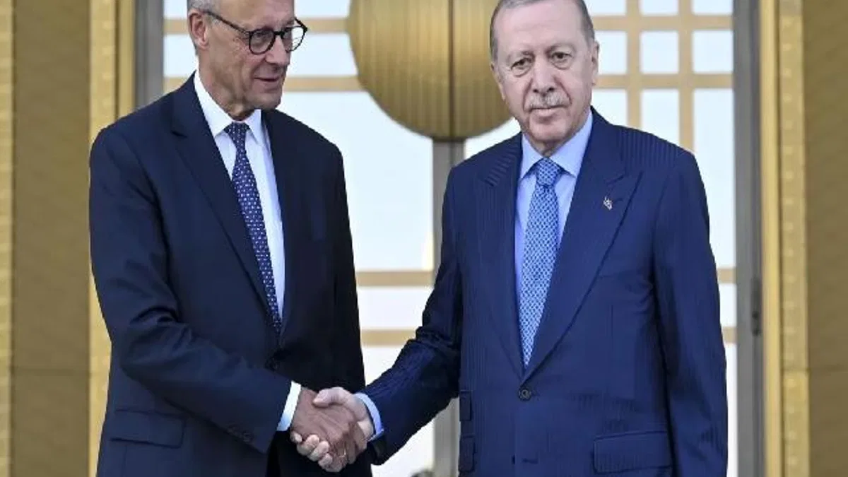 Almanya Başbakanı Külliye'de
