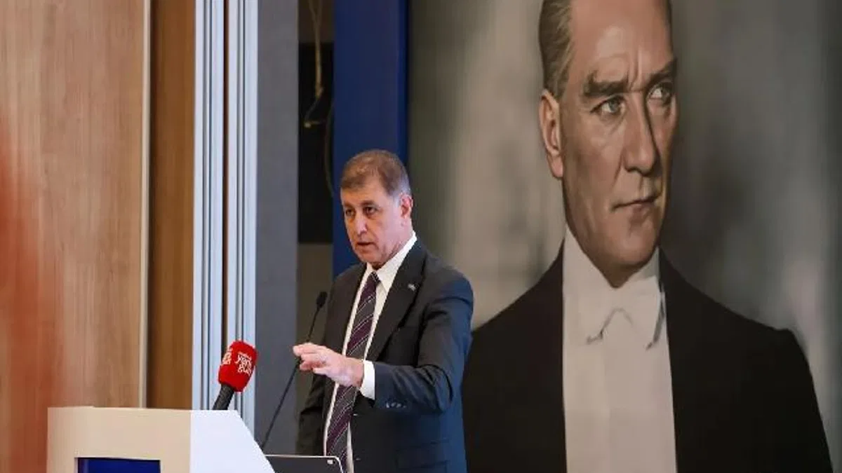 Başkan Tugay Burdur'da konuştu: Kendi kendine yeten şehirler artık bir gereklilik