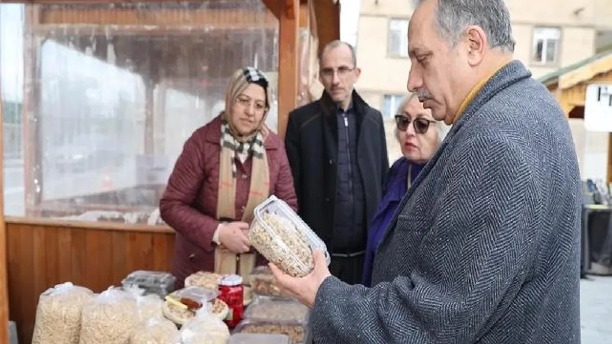 Kayseri Talas'ta antikacılar ramazanda da buluşuyor