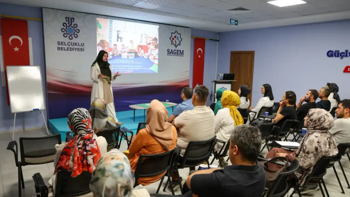 Konya'da SAGEM'den okula uyum semineri