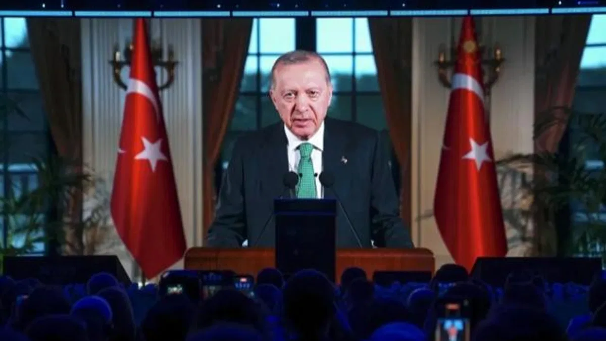 Cumhurbaşkanı Erdoğan STRATCOM Zirvesi’nden dünya barışı mesajı verdi