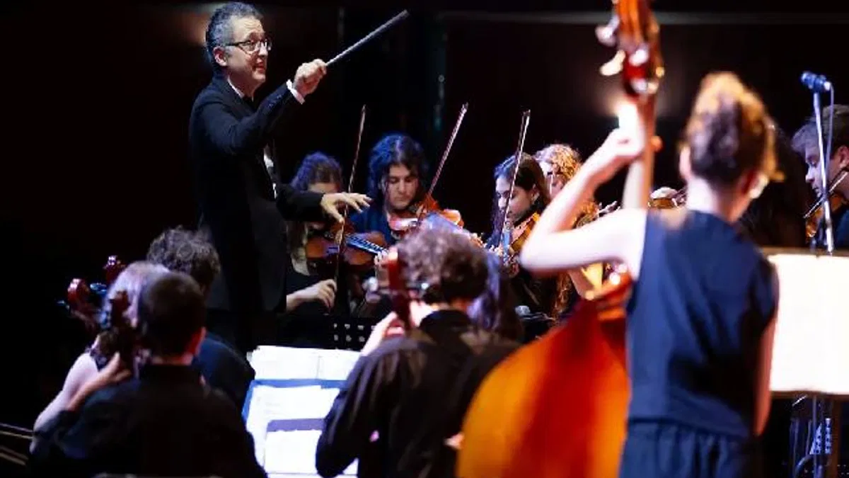 İzmir Narlıdere'de senfonik konser