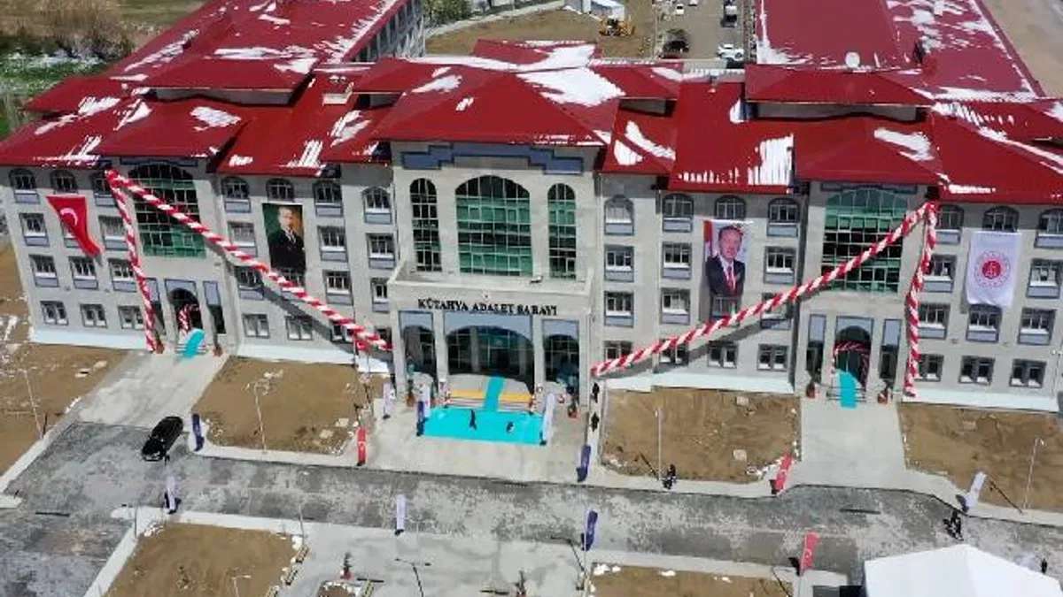 Kütahya’ya modern Adalet Binası... Açılışı Bakan Tunç yaptı