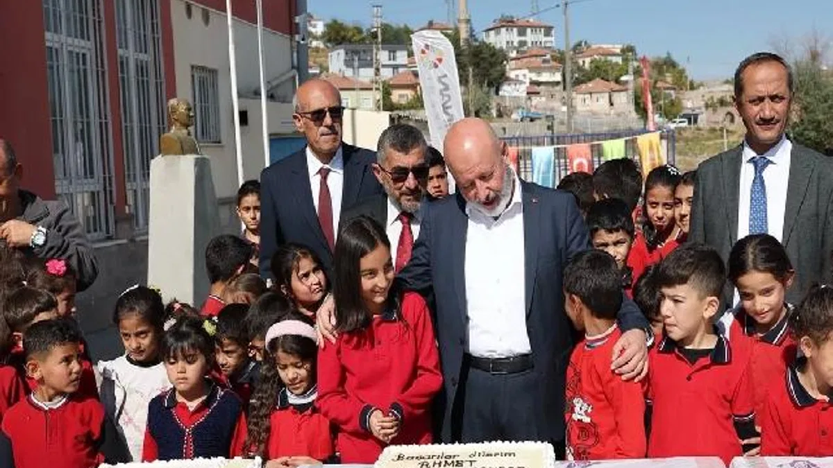 Kayseri Kocasinan çocukların yüzünü güldürüyor