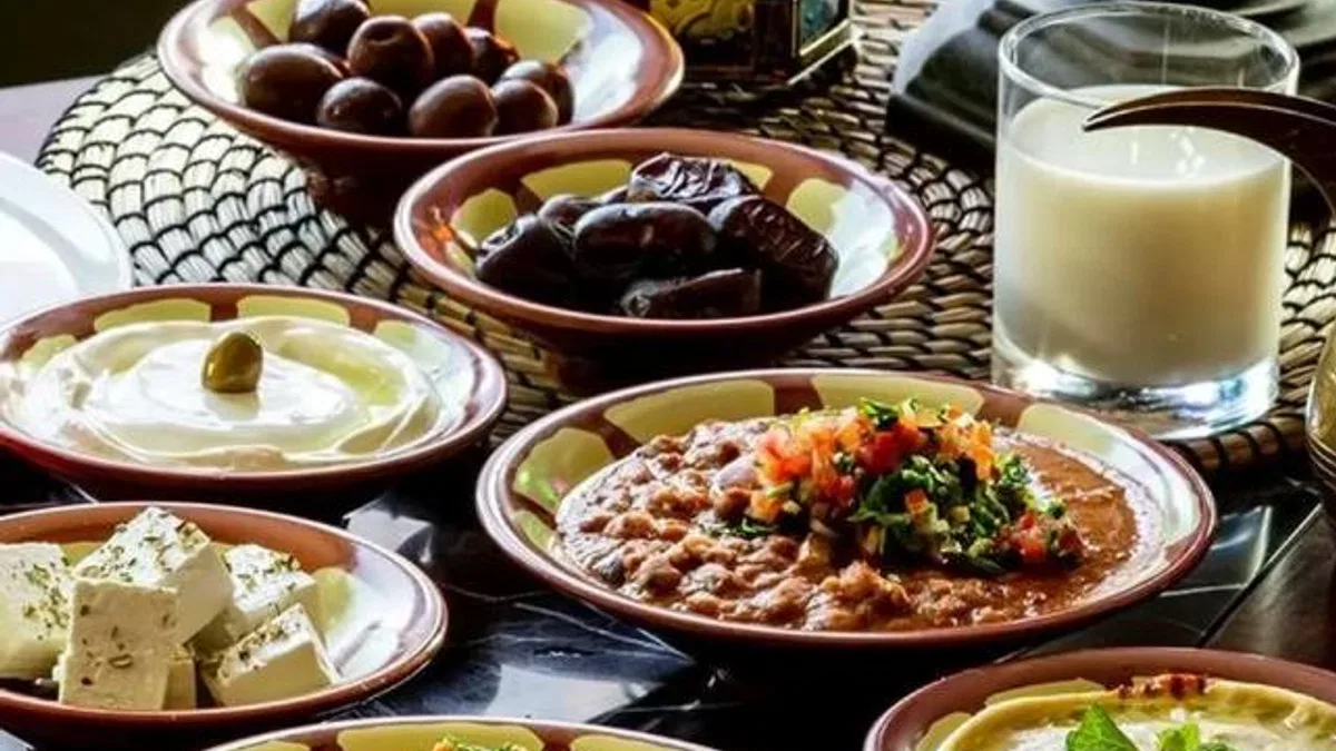 Uzmanı uyardı: Sahuru atlamayın, iftarı yavaş yapın